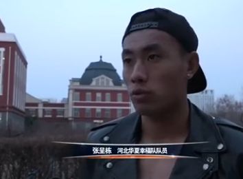 午夜视频在线播放
