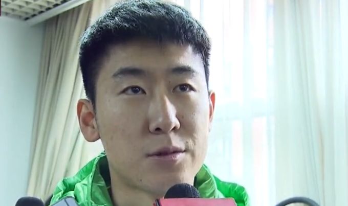 扒开美女的内衣内裤