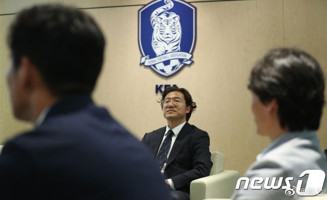 快递员男男gayxnxx国产
