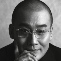 三攻一受4p嗯啊巨肉寝室打屁股